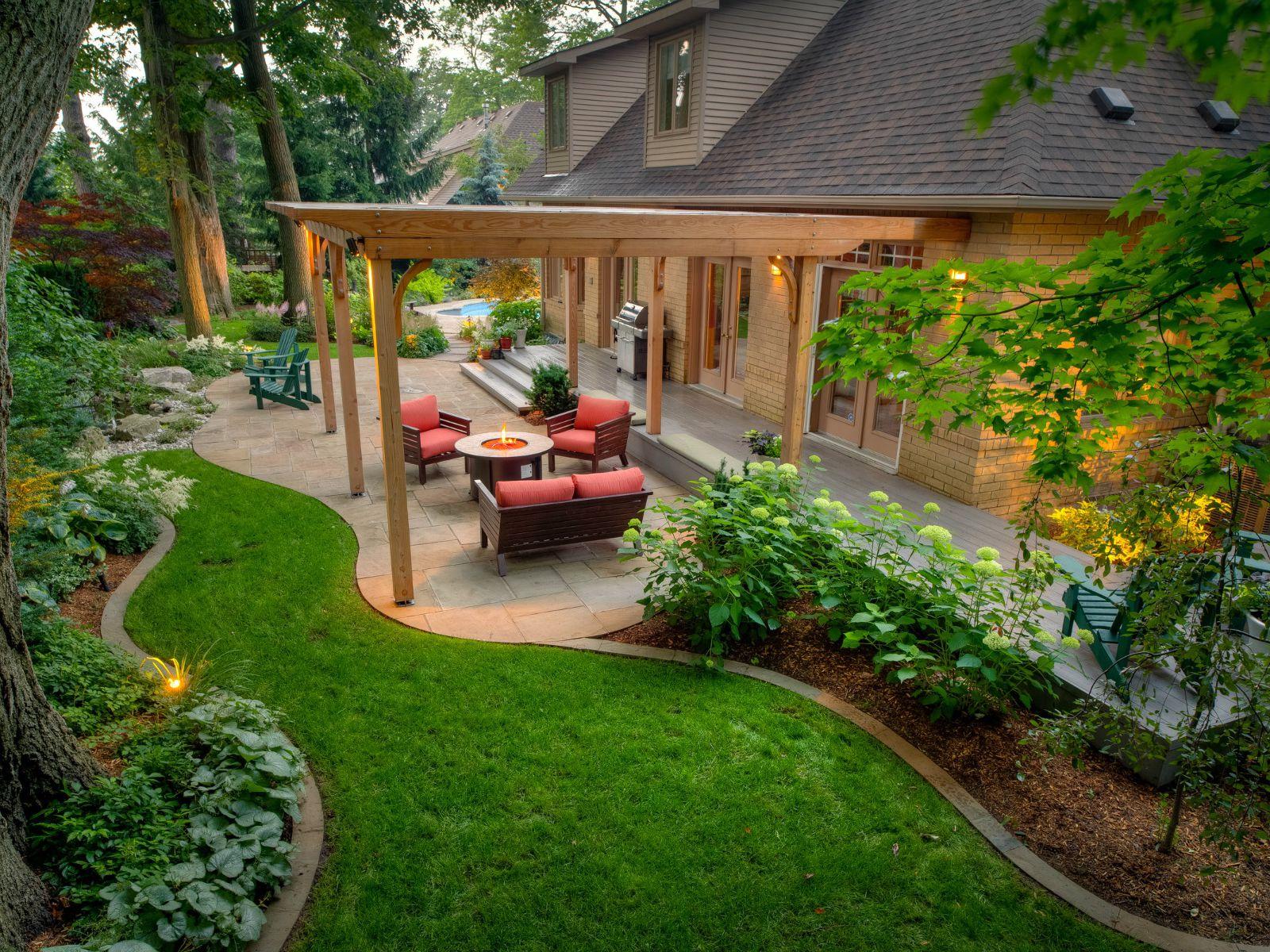 Landscaping Concepts Constructed Around Decks